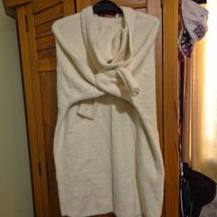 White Woolen Top with a Hood