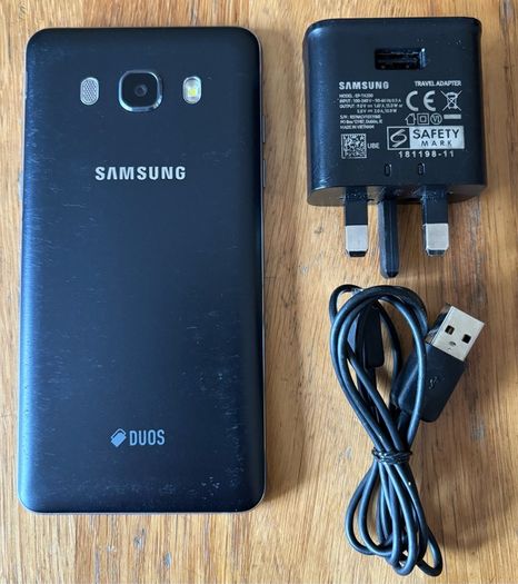 Samsung Galaxy J5 dual sim , SIM Free
