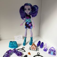 monster high twyla