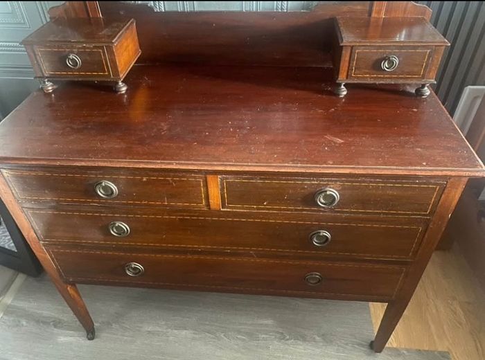 Antique dressing Table