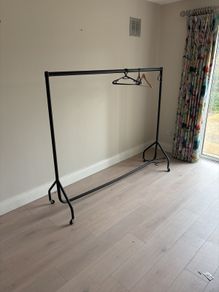 clothes rail