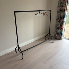 clothes rail