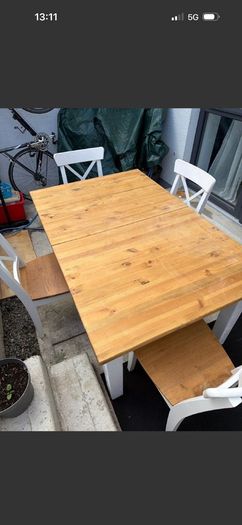 dinig table