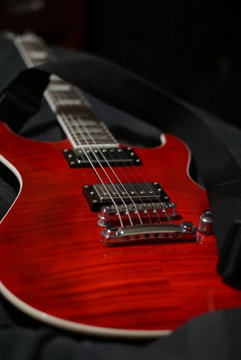 G&L Tribute Series Ascari GTS
