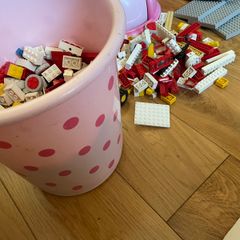 Lego bucket