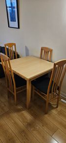 Dining table + 4 chairs