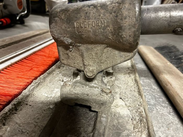 concrete Bull float, fresno and brushes