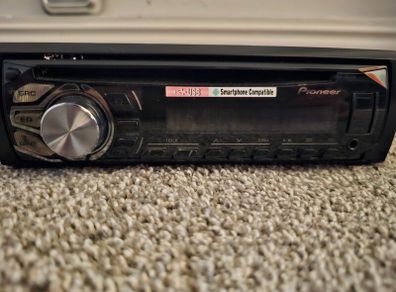 Pioneer DEM - 1600UB Car Radio Unit