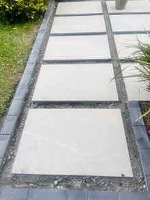 Paving Slabs 900x600