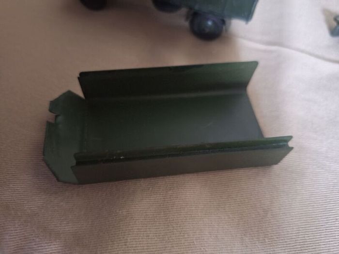 Dinky Meccano truck and field gun