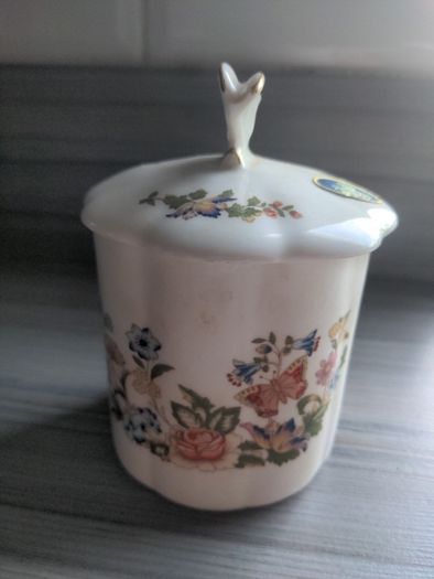 Vintage Ansley Cottage Garden Lidded Trinket Holder