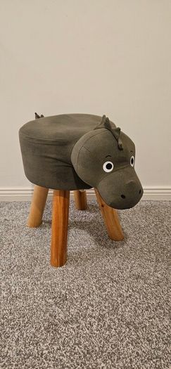 Kids dino stool
