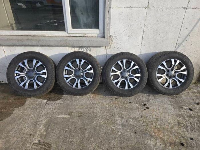 Genuine Ford 18" Alloy Wheels & Toyo Open Country A/T III Tyres (265/60/R18)