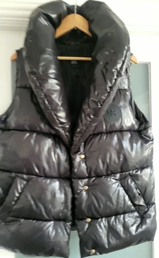 RIVER ISLAND Black Hi-shine Bodywarmer Gilet Sz 14 UK (Fit 12-16uk)