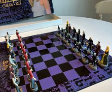 Buffy the Vampire Slayer Collector's Chess Set Rare 2000 Edition!