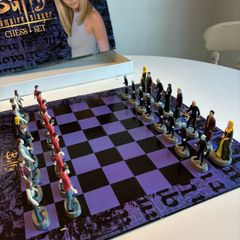 Buffy the Vampire Slayer Collector's Chess Set Rare 2000 Edition!