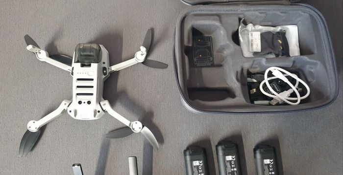 DJI Mavic Mini Fly More Combo