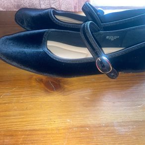 black velvet flats