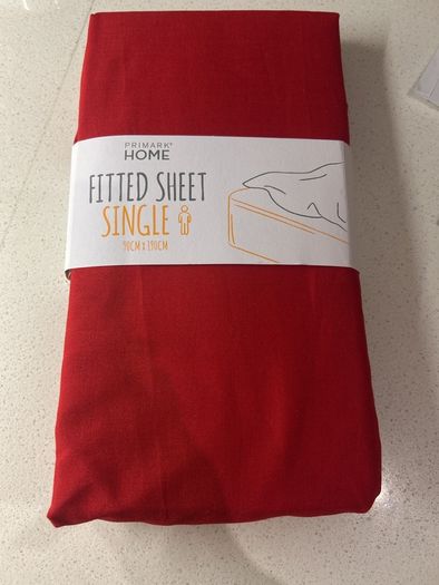 Fitted Sheet Red Single BNWT