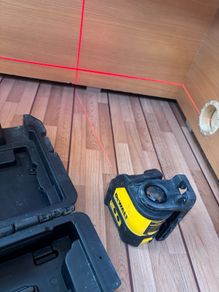 red dewalt level