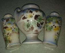 Antique Set Of 3 Small Vases Made In England.