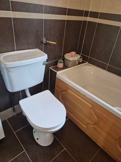 bathroom suite