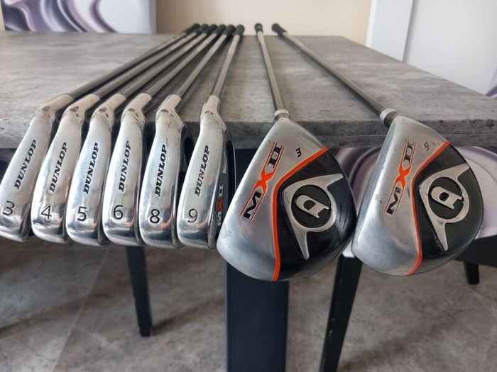 Dunlop golf clubs. Right handed clubs