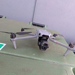 DJI AIR 3s Fly more