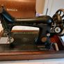 singer sewing machine Image 6