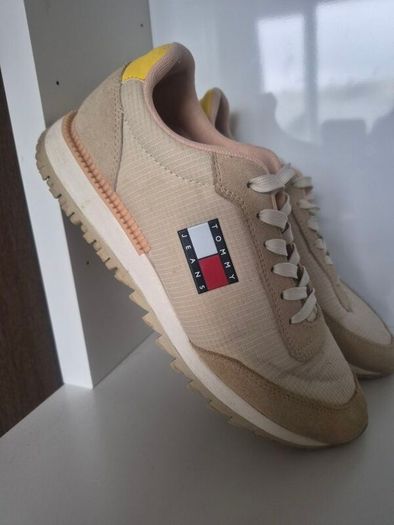 Tommy Hilfiger trainers