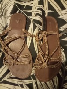 ladies sandals size 5 free