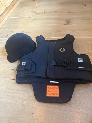 horse riding hat and back protector