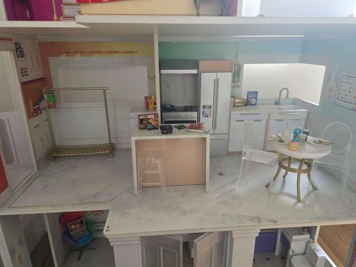 Rainbow High Doll House