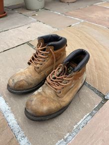 Hiking boots size uk 8