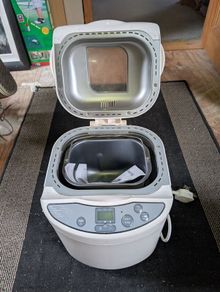 Bread maker
