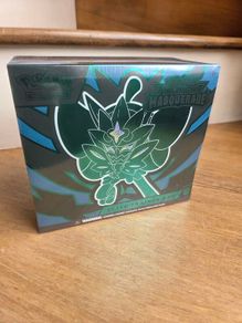 Twilight Masquerade Elite Trainer Box- mint