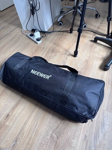 Neewer Softbox Photography Lighting Kit Complete with 2 Lights & Stands