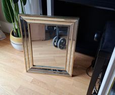 Free mirrors & painting