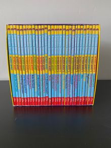 Horrid Henry's Loathsome Library Collection 30 books Francesa Simon