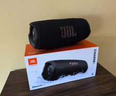 JBL Charge 5 Bluetooth Speaker