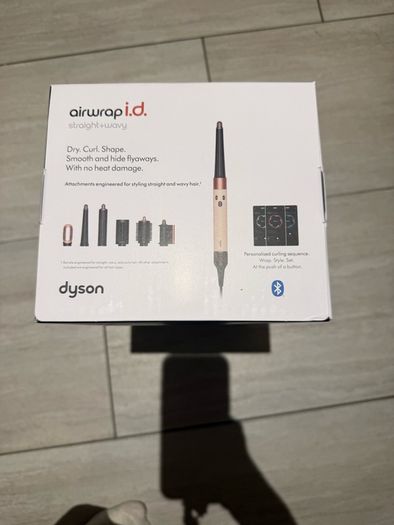 Dyson Airwrap i.d. (Straight + Wavy)