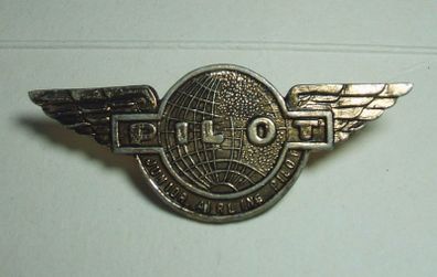 JUNIOR AIRLINE PILOT (plastic) - airline 'golden wings' badge (1970's or earlier)