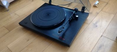 Systemdeck I 900.Record player.Original excellent condition.Highly regarded turntable.Rare to find!