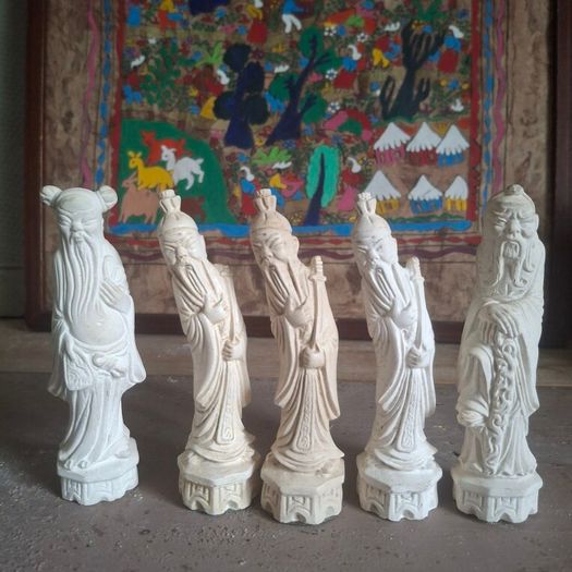 Vintage Chinese Figural Chess Pieces
