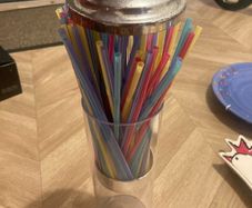 Straw Dispenser