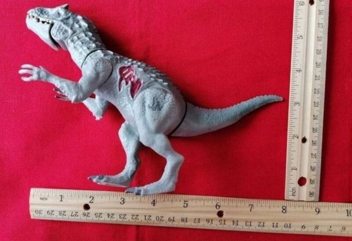 6 Jurassic World Dinosaurs (Hasbro 2015)