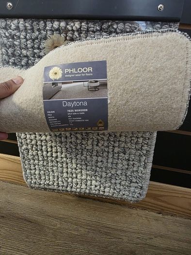 Carpet, Vinyl & Laminate. Flooring Installation