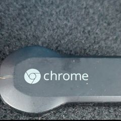 Google Chromecast 1st Gen No cables or plug