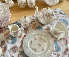 Tea Service  Porcelain Teasets for 30 x people