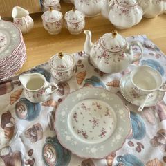 Tea Service  Porcelain Teasets for 30 x people
